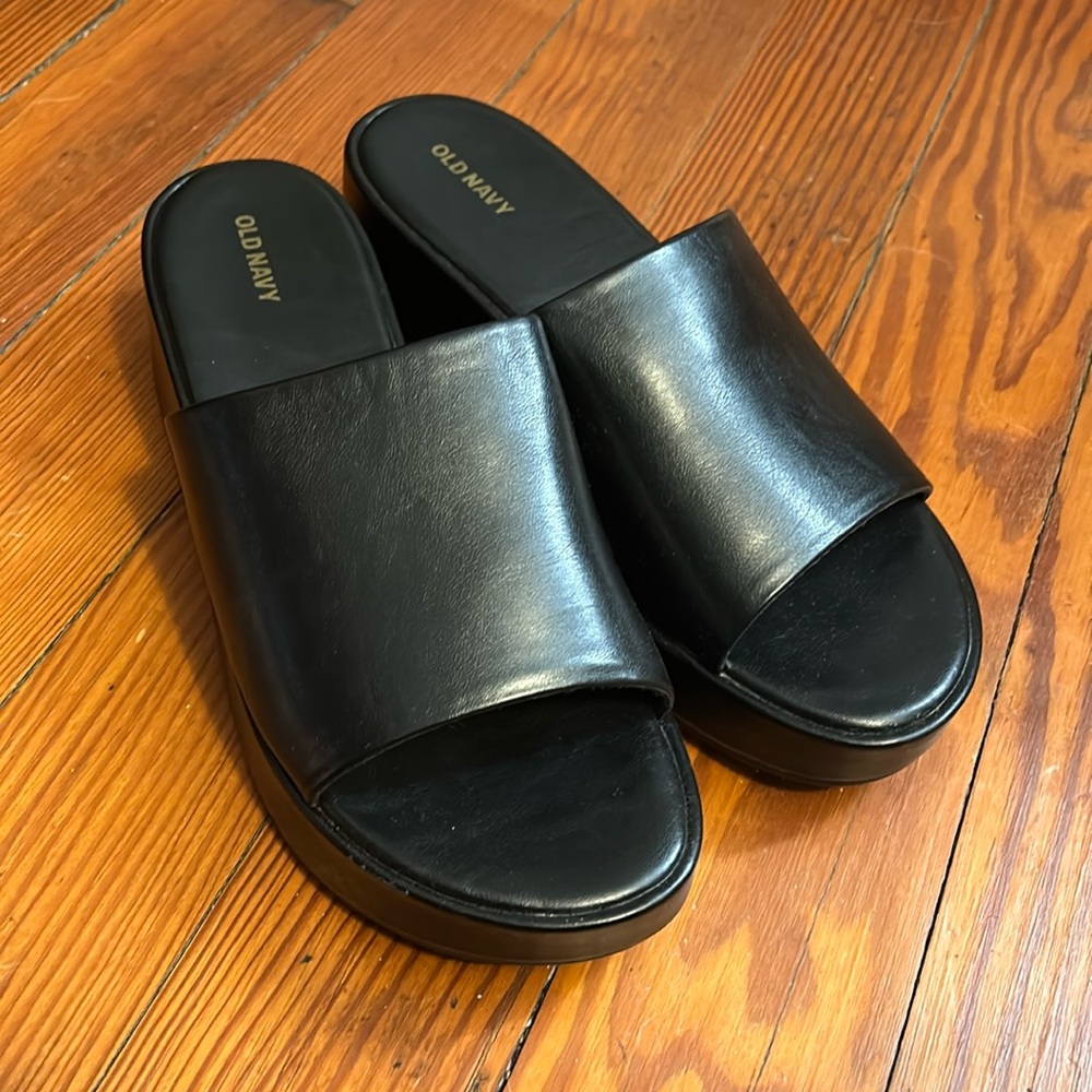 Old navy sandals